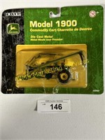 JD 1/64 Model 1900 Commodity Cart