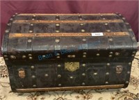 Antique leather, wrapped trunk, Bombay sides