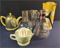 Teapots, coffee pots, juicer