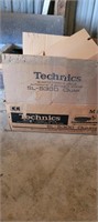 Technics automatic turntable system w/box