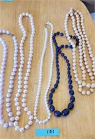 LOT OF 5 NECKLACES STRING BEADS COSTUME LOT