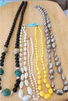 5 NECKLACES VINTAGE ANTIQUE BEADS