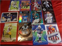 12 SPORTS CARDS - FOOTBALL