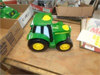 PLASTIC JOHN DEERE TOY