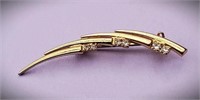 STUNNING VINTAGE GOLD PLATED CLEAR CRYSTAL BROOCH