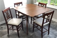Kitchen Drop Leaf Table 41 x 35 (opened) and 4
