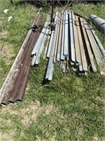 Five steel post and 30 pc angle iron approx 5-6