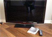 Samsung TV LN40B650TIFUZA (2010) with remote