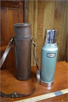 Vintage Stanley Thermos w/ Carry Case - Exc Cond