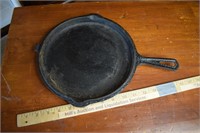 4-in-1 Hammered Skillet Lid Cast Iron