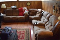 Very Nice Brown Sectional w/ Recliners