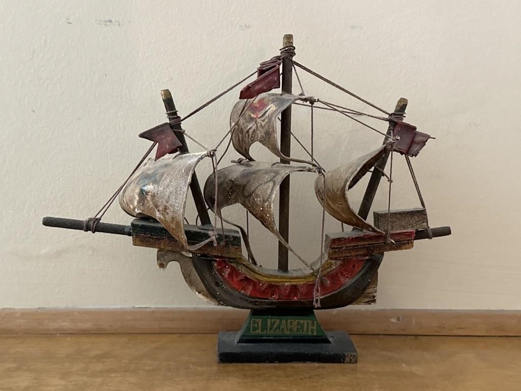 Elizabeth model ship