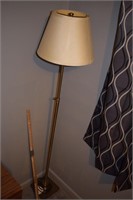 Adjustable Height Pole Lamp