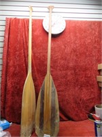 (2)Wood paddle oars.