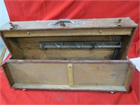 Vintage carpenters tool box w/tools.