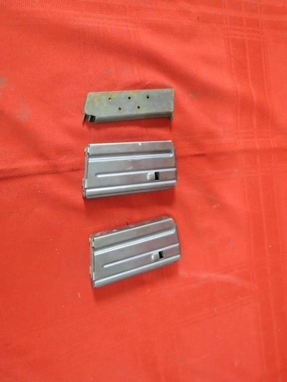(3)magazine ammunition clips.