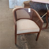 ROUND BACK CHAIR
