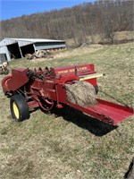 NEW HOLLAND HAY BAILER HAY LINE 268 , USED TO DATE