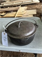 CAST IRON DUCH OVEN