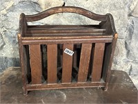 WOOD MAGAZINE RACK