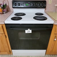 GE Electric Range/Oven- Good Working Condition