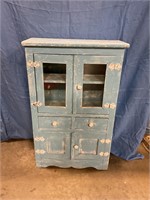 Miniature salesman sample cabinet