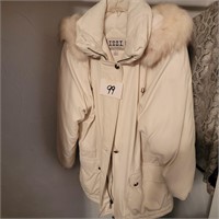Ladies Winter Coat- Size M- Rothschild