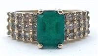 Ladies 14K Yellow Gold Emerald & Diamond Ring