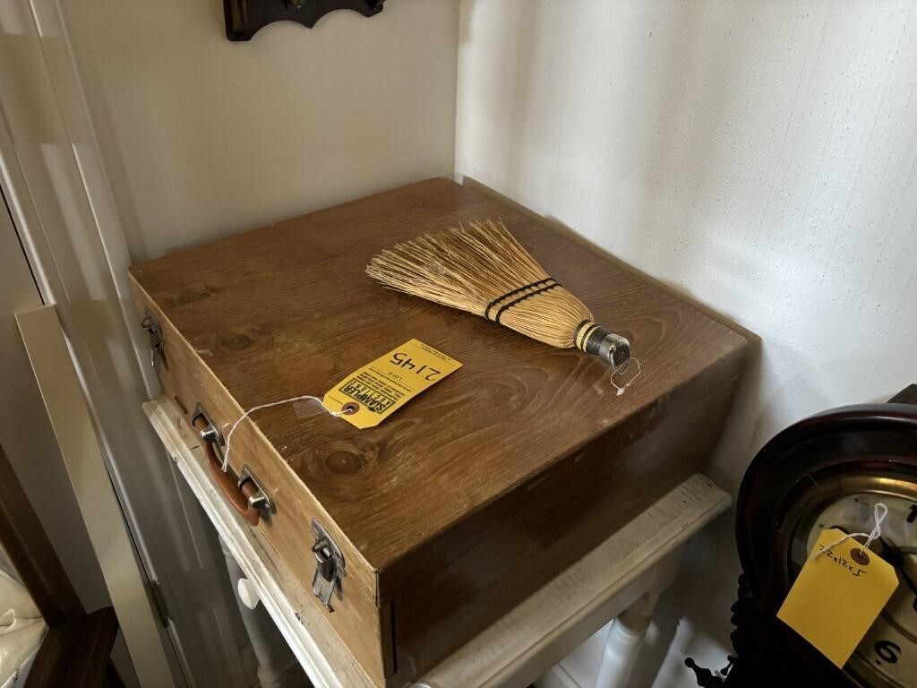 WOOD STORAGE CHEST FOR FLATWARE