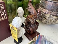 ASSORTED PIECES - 2- CERAMIC BUSTS / 2- BOMBAY WOO