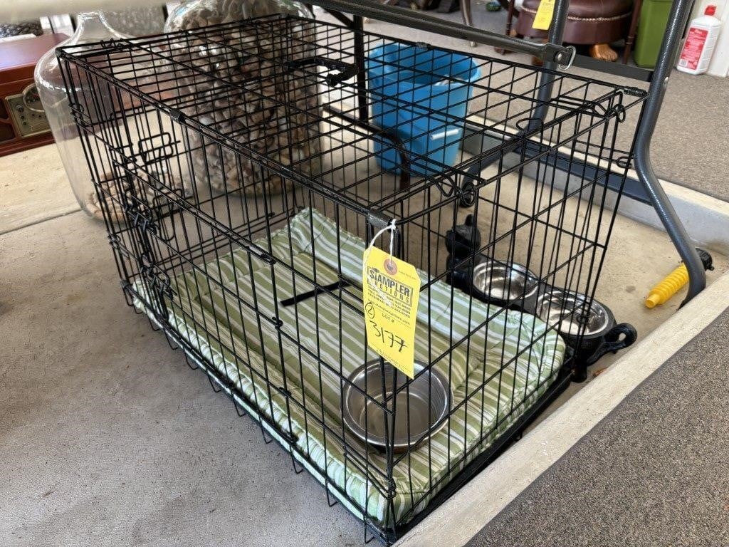 ASSORTED PIECES - DOG KENNEL (20''Hx30''W) / WATER