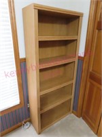 Bookshelf (6ft x 31in) adjustable shelves