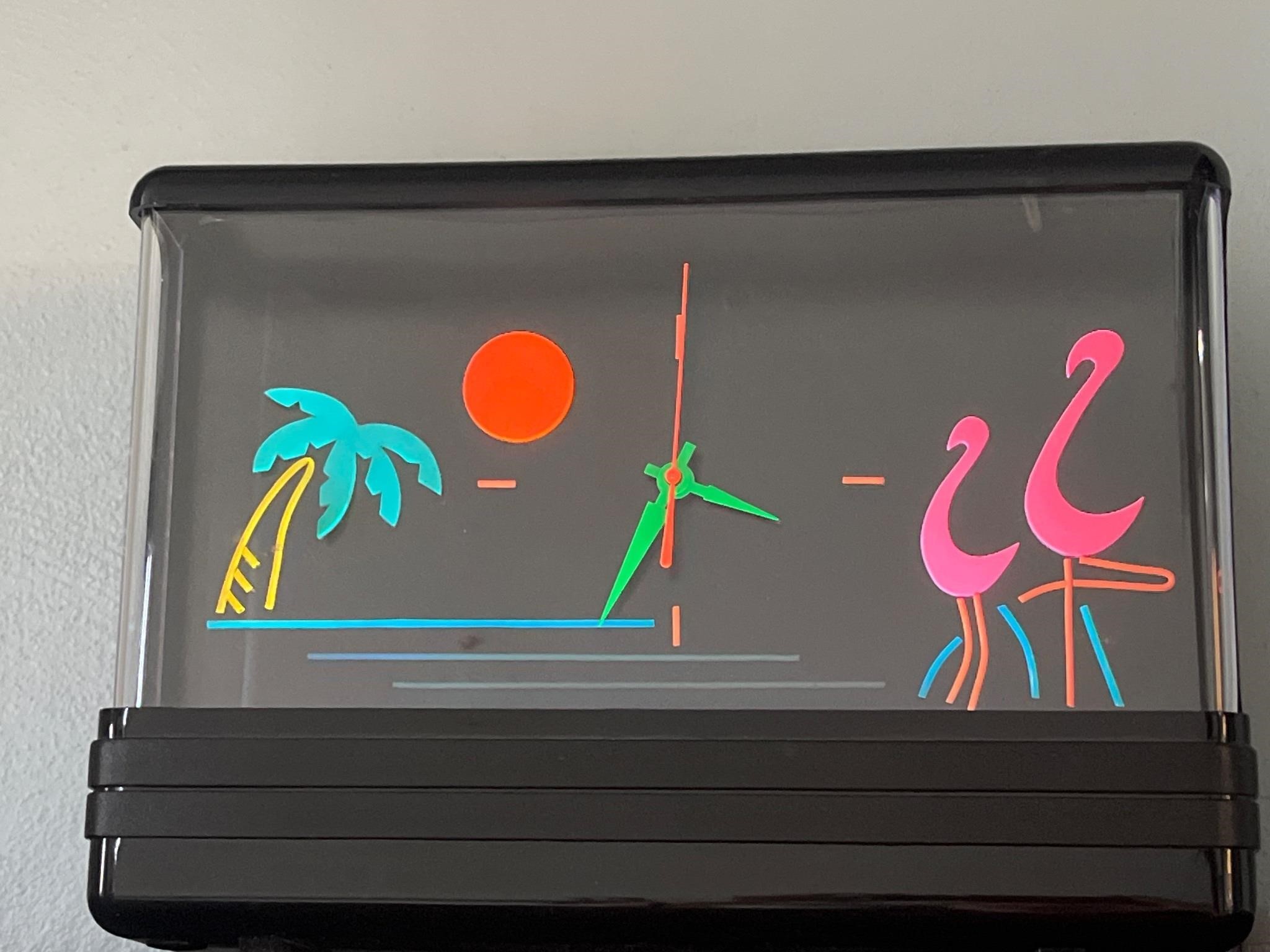 Vintage Gemini blacklight flamingo clock