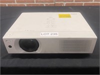 Sanyo PRO xtraX Multiverse Projector