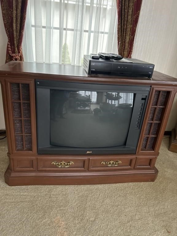 Zenith box tv with dish box and cords
