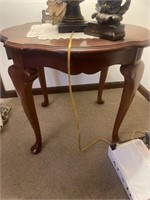 Wooden end table 2ft x2ft x 2ft +- contents not