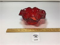 L E SMITH VINTAGE MOON & STARS RED GLASS RUFFLED