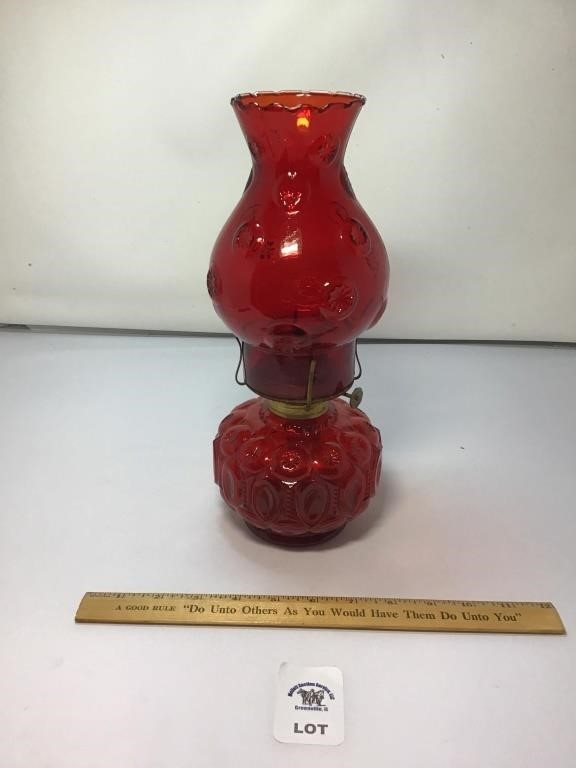 L E SMITH VINTAGE MOON & STARS RED GLASS OIL LAMP