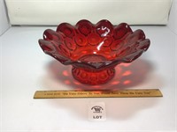 L E SMITH VINTAGE MOON & STARS RED GLASS FOOTED