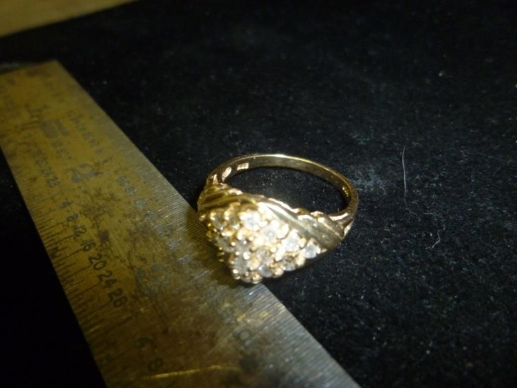 14k Gold Lady's Diamond Cocktail Ring