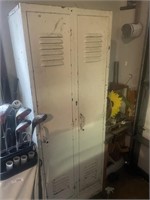 Metal locker