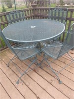 Metal table and chair set