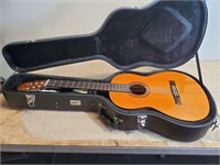 Yamaha Acoustic Guitar CG 102 w/ Case