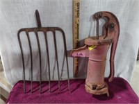 Vintage Pitchfork End & Iron H2O Pump (AS-IS)