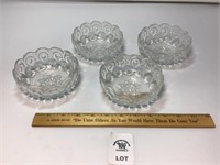 L E SMITH VINTAGE MOON & STARS CLEAR GLASS BERRY