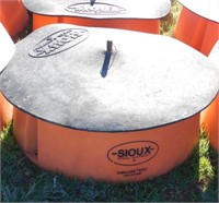 Sioux mineral feeder