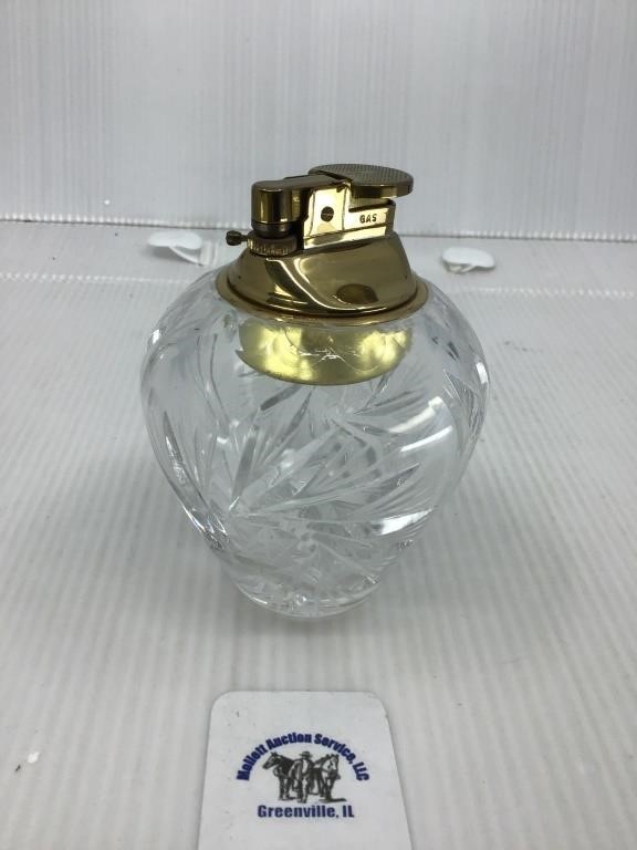 CRYSTAL CUT TABLE LIGHTER 4 INCHES TALL