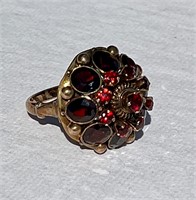 Vintage garnet ring