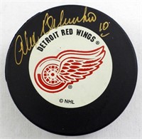 ALEX DELVECCHIO AUTOGRAPH NHL RED WING PUKE