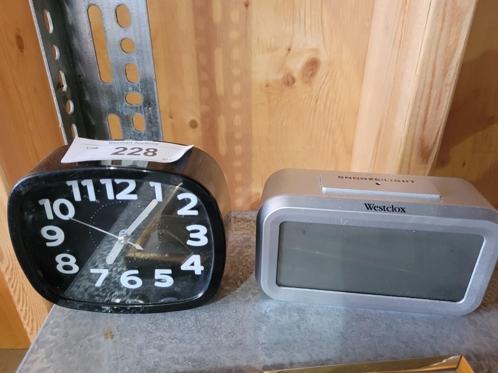 2 CLOCKS